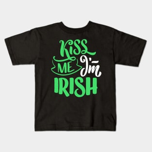 St. Patrick`s Day KIss me I`m Irish Kids T-Shirt